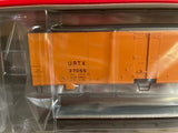 Scale Trains SXT1260 HO Scale 40' Transition Era Reefer Milwaukee Rd URTX #37055