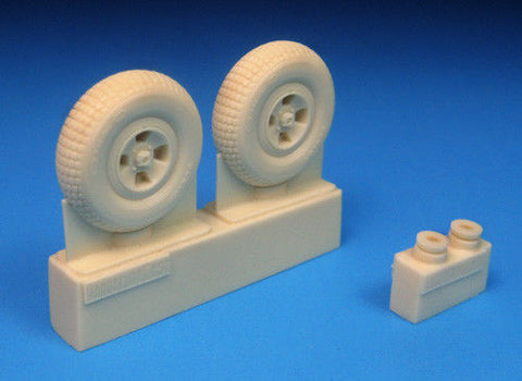 Barracuda 1/32 Spitfire Four Slot Block Tread Mainwheels for Tamiya - BR32319