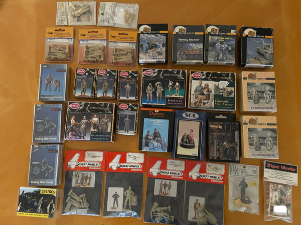 Coree Jaguar Teknics 1/35 1/48 & 1/32 Scale WWII figures bundle different brands See Pics - 31 pcs Coree Jaguar Teknics 1/35 1/48 & 1/32 Scale WWII figures bundle different brands See Pics - 31 pcs