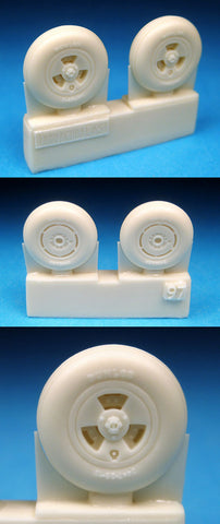1/48 BarracudaCast Spitfire 3 Slot Wheels-Circumferential Tread BR48097