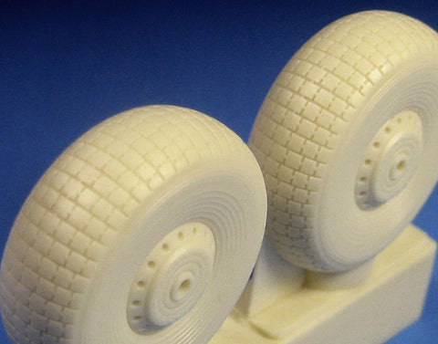 Barracuda Cast 1/72 scale Lancaster Mainwheels Block Tread BR72415 for Airfix