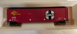 Bachmann 18002 HO Scale 50' Plug Door Boxcar, Santa Fe ATSF 15913 - Old Stock