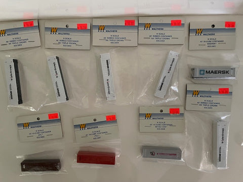Walthers and Deluxe N Scale Containers bundles - 14 pieces assorted markings