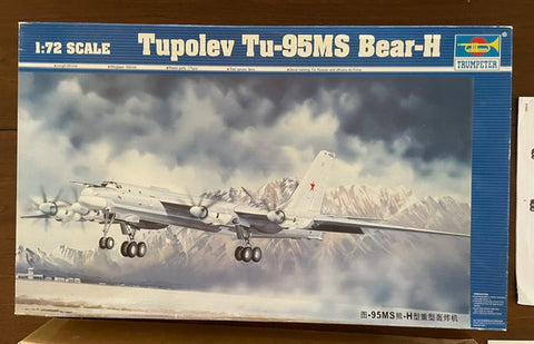 Trumpeter 1/72 Tupolev Tu-95MS Bear-H kit 01601 sealed inner bags
