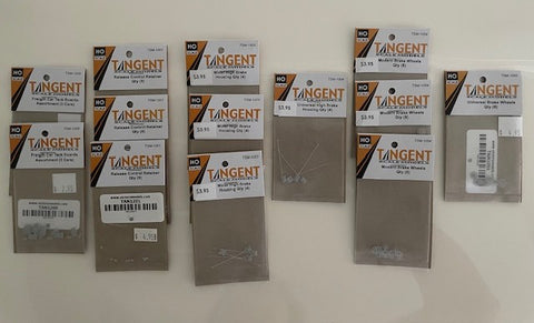 Tangent HO Scale Brake Wheels, Housings, Tack Boards, Retainers Lot (13 Pks)