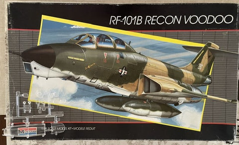Monogram 1/48 Scale RF-101B Recon VooDoo kit 5818 - Loose parts, old decals