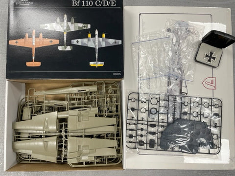 Eduard 1/48 model kit Bf 110C/D/E Royal Class / Dual Combo - R0005 New Old Stock
