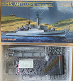 Dragon 1/700 Scale HMS Antelope Type 21 Frigate - model kit #7122 Old Stock