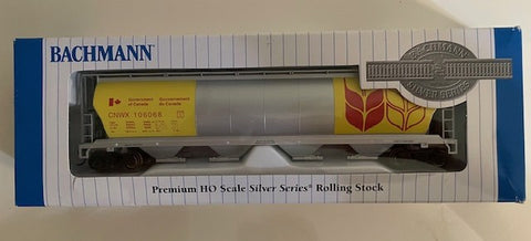 Bachmann 19136 HO Scale CNWX 106068 Government Canada Cylindrical Grain Hopper