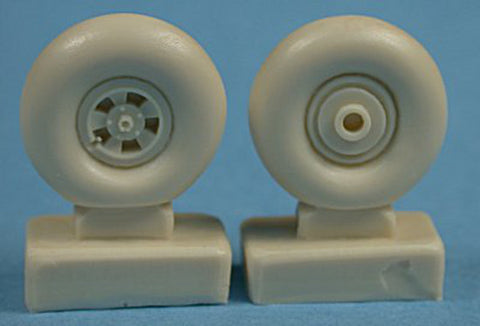 Ultracast 1/48 Hawker Typhoon resin wheels for Hasegawa UC48073