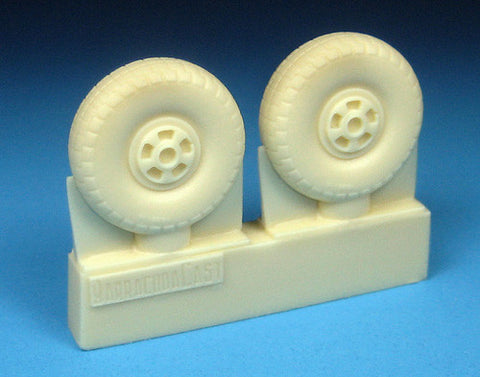 1/72 BarracudaCast BR72248 Beaufighter Early Wheels - Treaded Tyres for Airfix